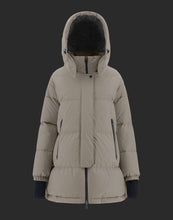 Load image into Gallery viewer, HERNO GIACCONE OVERSIZE LAMINAR GORE-TEX WINDSTOPPER
