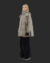 Load image into Gallery viewer, HERNO GIACCONE OVERSIZE LAMINAR GORE-TEX WINDSTOPPER
